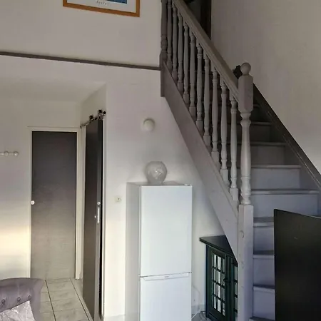 Confortable Avec Climatisation Et Petite Vue Mer, Proche Plage, Parking Inclus - Fr-1-387-152 Apartment *