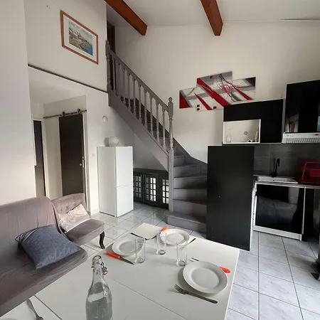 Confortable Avec Climatisation Et Petite Vue Mer, Proche Plage, Parking Inclus - Fr-1-387-152 Marseillan (Herault)